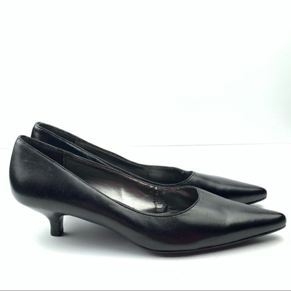 Liz Claiborne flex heels 6.5 Gertie black leather